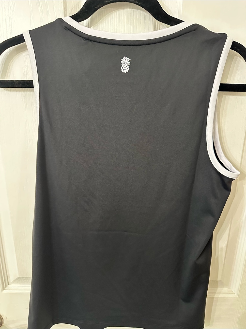 Tommy Bahama IslandZone Sun Shelter Tank Top, size Small - Picture 3 of 4